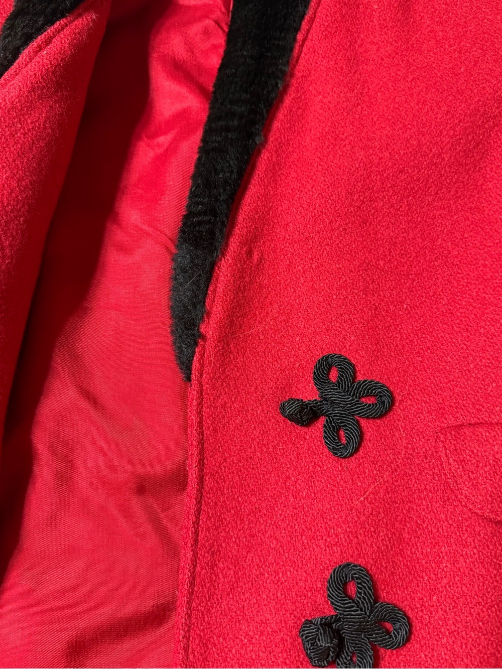 VTG Rothschild Red Wool Princess Coat Sz 8 Black Faux Fur Trim Frog Closure USA - Picture 5 of 8